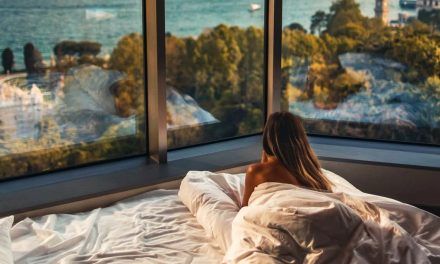 Beneficios de dormir junto al mar