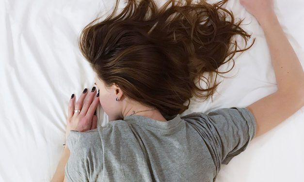 Pros y contras de dormir con la copa menstrual